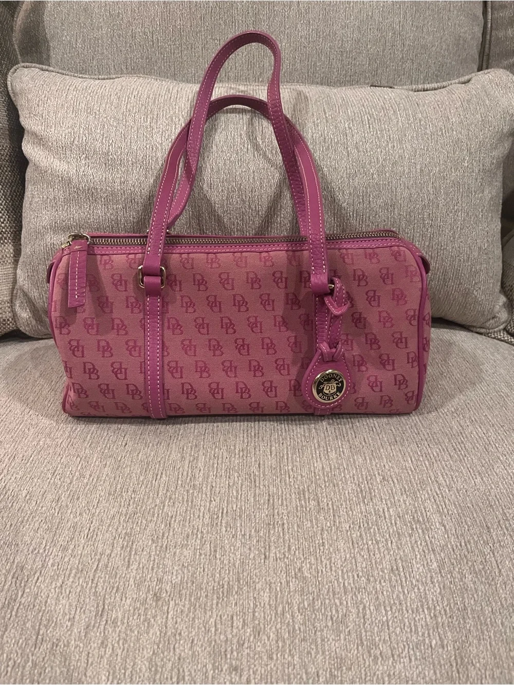 Vintage authentic Dooney & Bourke Fuchsia Logo Barrel Satchel